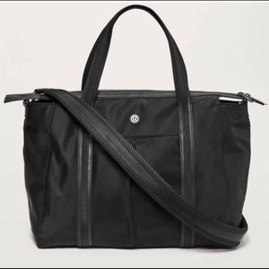 Lululemon Everywhere bag 23L